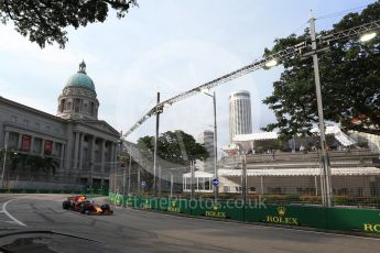 World © Octane Photographic Ltd. Formula 1 - Singapore Grand Prix - Practice 1. Daniel Ricciardo - Red Bull Racing RB13. Marina Bay Street Circuit, Singapore. Friday 15th September 2017. Digital Ref: 1958LB2D1040