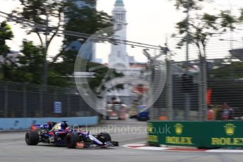World © Octane Photographic Ltd. Formula 1 - Singapore Grand Prix - Practice 1. Daniil Kvyat - Scuderia Toro Rosso STR12. Marina Bay Street Circuit, Singapore. Friday 15th September 2017. Digital Ref: 1958LB2D1274