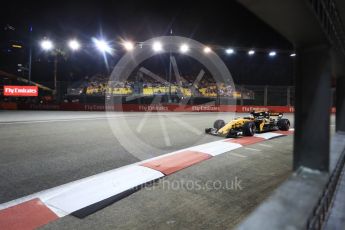 World © Octane Photographic Ltd. Formula 1 - Singapore Grand Prix - Practice 2. Jolyon Palmer - Renault Sport F1 Team R.S.17. Marina Bay Street Circuit, Singapore. Friday 15th September 2017. Digital Ref:1959LB1D0115