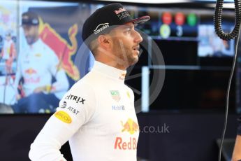 World © Octane Photographic Ltd. Formula 1 - Singapore Grand Prix - Practice 3. Daniel Ricciardo - Red Bull Racing RB13. Marina Bay Street Circuit, Singapore. Saturday 16th September 2017. Digital Ref:1962LB1D1081