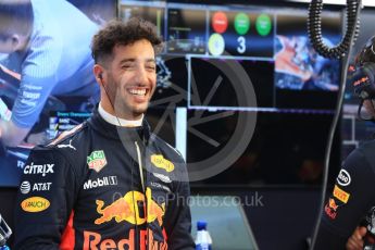 World © Octane Photographic Ltd. Formula 1 - Singapore Grand Prix - Practice 3. Daniel Ricciardo - Red Bull Racing RB13. Marina Bay Street Circuit, Singapore. Saturday 16th September 2017. Digital Ref:1962LB1D1265