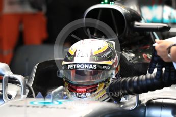 World © Octane Photographic Ltd. Formula 1 - Singapore Grand Prix - Practice 3. Lewis Hamilton - Mercedes AMG Petronas F1 W08 EQ Energy+. Marina Bay Street Circuit, Singapore. Saturday 16th September 2017. Digital Ref:1962LB1D1446