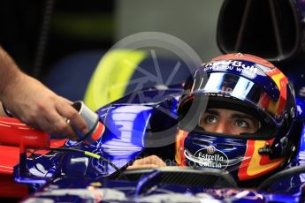 World © Octane Photographic Ltd. Formula 1 - Singapore Grand Prix - Practice 3. Carlos Sainz - Scuderia Toro Rosso STR12. Marina Bay Street Circuit, Singapore. Saturday 16th September 2017. Digital Ref:1962LB1D1574