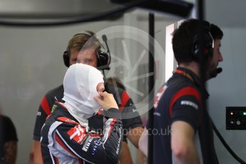 World © Octane Photographic Ltd. Formula 1 - Singapore Grand Prix - Practice 3. Kevin Magnussen - Haas F1 Team VF-17. Marina Bay Street Circuit, Singapore. Saturday 16th September 2017. Digital Ref:1962LB1D1616