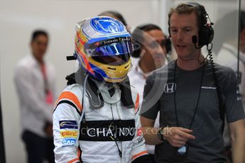 World © Octane Photographic Ltd. Formula 1 - Singapore Grand Prix - Practice 3. Fernando Alonso - McLaren Honda MCL32. Marina Bay Street Circuit, Singapore. Saturday 16th September 2017. Digital Ref:1962LB1D1660