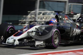 World © Octane Photographic Ltd. Formula 1 - Singapore Grand Prix - Practice 3. Romain Grosjean - Haas F1 Team VF-17. Marina Bay Street Circuit, Singapore. Saturday 16th September 2017. Digital Ref:1962LB1D1833