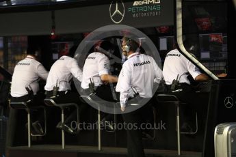 World © Octane Photographic Ltd. Formula 1 - Singapore Grand Prix - Practice 3. Mercedes AMG Petronas F1 pit wall. Marina Bay Street Circuit, Singapore. Saturday 16th September 2017. Digital Ref:1962LB1D1888