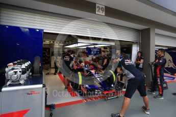 World © Octane Photographic Ltd. Formula 1 - Singapore Grand Prix - Practice 3. Carlos Sainz - Scuderia Toro Rosso STR12. Marina Bay Street Circuit, Singapore. Saturday 16th September 2017. Digital Ref:1962LB2D1582