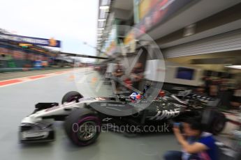 World © Octane Photographic Ltd. Formula 1 - Singapore Grand Prix - Practice 3. Romain Grosjean - Haas F1 Team VF-17. Marina Bay Street Circuit, Singapore. Saturday 16th September 2017. Digital Ref:1962LB2D1610