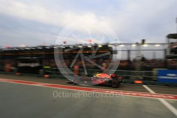 World © Octane Photographic Ltd. Formula 1 - Singapore Grand Prix - Practice 3. Max Verstappen - Red Bull Racing RB13. Marina Bay Street Circuit, Singapore. Saturday 16th September 2017. Digital Ref:1962LB2D1738