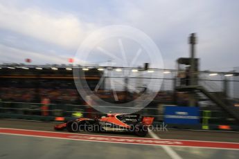 World © Octane Photographic Ltd. Formula 1 - Singapore Grand Prix - Practice 3. Stoffel Vandoorne - McLaren Honda MCL32. Marina Bay Street Circuit, Singapore. Saturday 16th September 2017. Digital Ref:1962LB2D1748