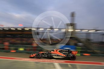 World © Octane Photographic Ltd. Formula 1 - Singapore Grand Prix - Practice 3. Stoffel Vandoorne - McLaren Honda MCL32. Marina Bay Street Circuit, Singapore. Saturday 16th September 2017. Digital Ref:1962LB2D1801