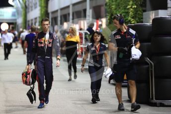 World © Octane Photographic Ltd. Formula 1 - Singapore Grand Prix - Qualifying. Daniil Kvyat - Scuderia Toro Rosso STR12. Marina Bay Street Circuit, Singapore. Saturday 16th September 2017. Digital Ref:1963LB1D2532