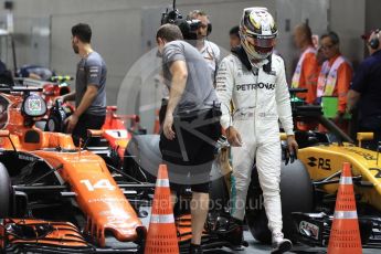 World © Octane Photographic Ltd. Formula 1 - Singapore Grand Prix - Qualifying. Lewis Hamilton - Mercedes AMG Petronas F1 W08 EQ Energy+. Marina Bay Street Circuit, Singapore. Saturday 16th September 2017. Digital Ref:1963LB1D2628