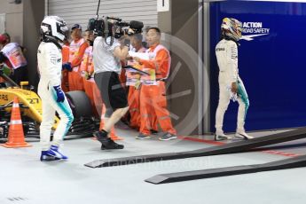 World © Octane Photographic Ltd. Formula 1 - Singapore Grand Prix - Qualifying. Lewis Hamilton and Valtteri Bottas - Mercedes AMG Petronas F1 W08 EQ Energy+. Marina Bay Street Circuit, Singapore. Saturday 16th September 2017. Digital Ref:1963LB1D2638