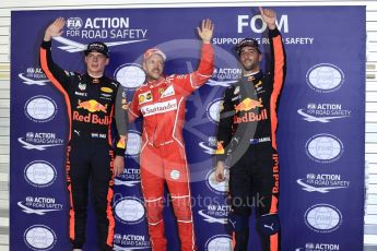 World © Octane Photographic Ltd. Formula 1 - Singapore Grand Prix - Qualifying. Sebastian Vettel - Scuderia Ferrari SF70H, Daniel Ricciardo and Max Verstappen - Red Bull Racing RB13. Marina Bay Street Circuit, Singapore. Saturday 16th September 2017. Digital Ref:1963LB1D2734