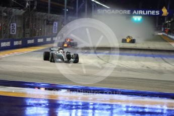 World © Octane Photographic Ltd. Formula 1 - Singapore Grand Prix - Race. Lewis Hamilton leads after the 1st lap - Mercedes AMG Petronas F1 W08 EQ Energy+. Marina Bay Street Circuit, Singapore. Sunday 17th September 2017. Digital Ref: