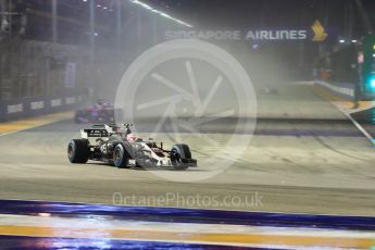 World © Octane Photographic Ltd. Formula 1 - Singapore Grand Prix - Race. Kevin Magnussen - Haas F1 Team VF-17. Marina Bay Street Circuit, Singapore. Sunday 17th September 2017. Digital Ref: