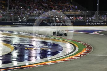 World © Octane Photographic Ltd. Formula 1 - Singapore Grand Prix - Race. Lewis Hamilton - Mercedes AMG Petronas F1 W08 EQ Energy+. Marina Bay Street Circuit, Singapore. Sunday 17th September 2017. Digital Ref: