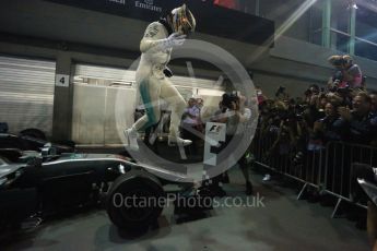 World © Octane Photographic Ltd. Formula 1 - Singapore Grand Prix - Parc Ferme. Lewis Hamilton - Mercedes AMG Petronas F1 W08 EQ Energy+. Marina Bay Street Circuit, Singapore. Sunday 17th September 2017. Digital Ref: