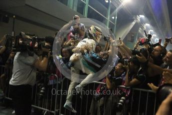 World © Octane Photographic Ltd. Formula 1 - Singapore Grand Prix - Parc Ferme. Lewis Hamilton - Mercedes AMG Petronas F1 W08 EQ Energy+. Marina Bay Street Circuit, Singapore. Sunday 17th September 2017. Digital Ref: