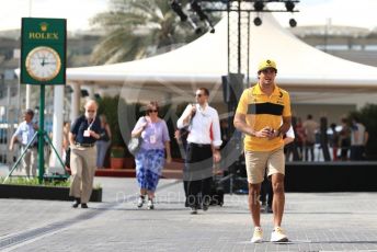 World © Octane Photographic Ltd. Formula 1 –  Abu Dhabi GP - Paddock. Renault Sport F1 Team RS18 – Carlos Sainz. Yas Marina Circuit, Abu Dhabi. Saturday 24th November 2018.