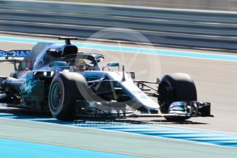 World © Octane Photographic Ltd. Formula 1 –  Abu Dhabi GP - Practice 1. Mercedes AMG Petronas Motorsport AMG F1 W09 EQ Power+ - Lewis Hamilton. Yas Marina Circuit, Abu Dhabi. Friday 23rd November 2018.