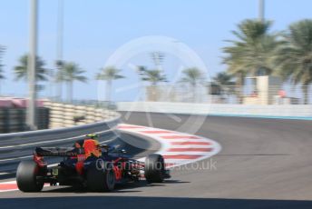 World © Octane Photographic Ltd. Formula 1 –  Abu Dhabi GP - Practice 1. Aston Martin Red Bull Racing TAG Heuer RB14 – Max Verstappen. Yas Marina Circuit, Abu Dhabi. Friday 23rd November 2018.