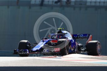 World © Octane Photographic Ltd. Formula 1 –  Abu Dhabi GP - Practice 1. Scuderia Toro Rosso STR13 – Pierre Gasly. Yas Marina Circuit, Abu Dhabi. Friday 23rd November 2018.