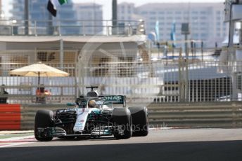 World © Octane Photographic Ltd. Formula 1 –  Abu Dhabi GP - Practice 1. Mercedes AMG Petronas Motorsport AMG F1 W09 EQ Power+ - Lewis Hamilton. Yas Marina Circuit, Abu Dhabi. Friday 23rd November 2018.