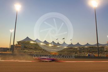 World © Octane Photographic Ltd. Formula 1 –  Abu Dhabi GP - Practice 2. Scuderia Toro Rosso STR13 – Brendon Hartley. Yas Marina Circuit, Abu Dhabi. Friday 23rd November 2018.