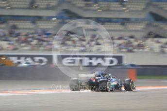 World © Octane Photographic Ltd. Formula 1 –  Abu Dhabi GP - Practice 2. Mercedes AMG Petronas Motorsport AMG F1 W09 EQ Power+ - Lewis Hamilton. Yas Marina Circuit, Abu Dhabi. Friday 23rd November 2018.