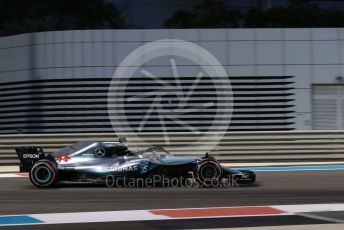 World © Octane Photographic Ltd. Formula 1 –  Abu Dhabi GP - Practice 2. Mercedes AMG Petronas Motorsport AMG F1 W09 EQ Power+ - Lewis Hamilton. Yas Marina Circuit, Abu Dhabi. Friday 23rd November 2018.