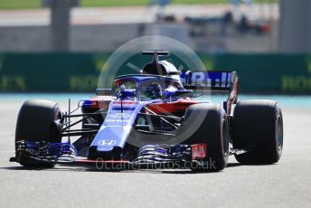 World © Octane Photographic Ltd. Formula 1 –  Abu Dhabi GP - Practice 3. Scuderia Toro Rosso STR13 – Brendon Hartley. Yas Marina Circuit, Abu Dhabi. Saturday 24th November 2018.