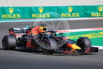World © Octane Photographic Ltd. Formula 1 –  Abu Dhabi GP - Practice 3. Aston Martin Red Bull Racing TAG Heuer RB14 – Daniel Ricciardo. Yas Marina Circuit, Abu Dhabi. Saturday 24th November 2018.