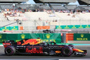 World © Octane Photographic Ltd. Formula 1 –  Abu Dhabi GP - Practice 3. Aston Martin Red Bull Racing TAG Heuer RB14 – Daniel Ricciardo. Yas Marina Circuit, Abu Dhabi. Saturday 24th November 2018.