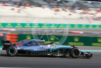 World © Octane Photographic Ltd. Formula 1 –  Abu Dhabi GP - Practice 3. Mercedes AMG Petronas Motorsport AMG F1 W09 EQ Power+ - Lewis Hamilton. Yas Marina Circuit, Abu Dhabi. Saturday 24th November 2018.