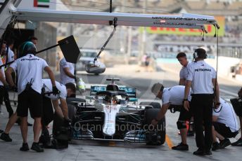 World © Octane Photographic Ltd. Formula 1 –  Abu Dhabi GP - Practice 3. Mercedes AMG Petronas Motorsport AMG F1 W09 EQ Power+ - Lewis Hamilton. Yas Marina Circuit, Abu Dhabi. Saturday 24th November 2018.