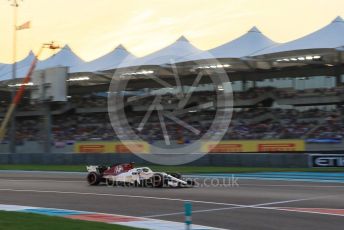 World © Octane Photographic Ltd. Formula 1 –  Abu Dhabi GP - Qualifying. Alfa Romeo Sauber F1 Team C37 – Marcus Ericsson. Yas Marina Circuit, Abu Dhabi. Saturday 24th November 2018.