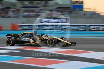 World © Octane Photographic Ltd. Formula 1 –  Abu Dhabi GP - Qualifying. Renault Sport F1 Team RS18 – Nico Hulkenberg. Yas Marina Circuit, Abu Dhabi. Saturday 24th November 2018.