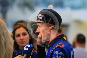 World © Octane Photographic Ltd. Formula 1 –  Abu Dhabi GP - Qualifying. Scuderia Toro Rosso STR13 – Brendon Hartley. Yas Marina Circuit, Abu Dhabi. Saturday 24th November 2018.