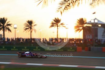 World © Octane Photographic Ltd. Formula 1 –  Abu Dhabi GP - Qualifying. Scuderia Toro Rosso STR13 – Pierre Gasly. Yas Marina Circuit, Abu Dhabi. Saturday 24th November 2018.