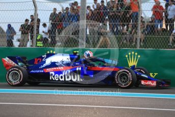 World © Octane Photographic Ltd. Formula 1 –  Abu Dhabi GP - Qualifying. Scuderia Toro Rosso STR13 – Pierre Gasly. Yas Marina Circuit, Abu Dhabi. Saturday 24th November 2018.