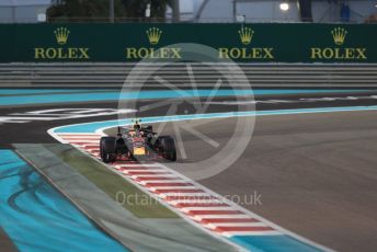 World © Octane Photographic Ltd. Formula 1 –  Abu Dhabi GP - Qualifying. Aston Martin Red Bull Racing TAG Heuer RB14 – Max Verstappen. Yas Marina Circuit, Abu Dhabi. Saturday 24th November 2018.