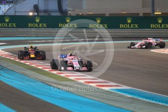 World © Octane Photographic Ltd. Formula 1 –  Abu Dhabi GP - Race. Racing Point Force India VJM11 - Esteban Ocon and Sergio Perez and Aston Martin Red Bull Racing TAG Heuer RB14 – Max Verstappen. Yas Marina Circuit, Abu Dhabi. Sunday 25th November 2018.