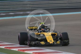 World © Octane Photographic Ltd. Formula 1 –  Abu Dhabi GP - Race. Renault Sport F1 Team RS18 – Carlos Sainz. Yas Marina Circuit, Abu Dhabi. Sunday 25th November 2018.