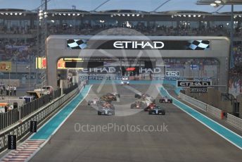 World © Octane Photographic Ltd. Formula 1 –  Abu Dhabi GP - Race. Mercedes AMG Petronas Motorsport AMG F1 W09 EQ Power+ - Lewis Hamilton and Valtteri Bottas lead on the opening lap. Yas Marina Circuit, Abu Dhabi. Sunday 25th November 2018.