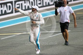 World © Octane Photographic Ltd. Formula 1 –  Abu Dhabi GP - Post-race celebration. Mercedes AMG Petronas Motorsport AMG F1 W09 EQ Power+ - Lewis Hamilton. Yas Marina Circuit, Abu Dhabi. Sunday 25th November 2018.