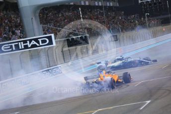 World © Octane Photographic Ltd. Formula 1 –  Abu Dhabi GP - Post-race celebration. Mercedes AMG Petronas Motorsport AMG F1 W09 EQ Power+ - Lewis Hamilton and McLaren MCL33 – Fernando Alonso. Yas Marina Circuit, Abu Dhabi. Sunday 25th November 2018.