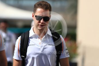 World © Octane Photographic Ltd. Formula 1 –  Abu Dhabi GP - Paddock. McLaren MCL33 – Stoffel Vandoorne. Yas Marina Circuit, Abu Dhabi. Friday 23rd November 2018.